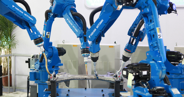 自动化生产机器人取代重复性工作 会让制造业更好